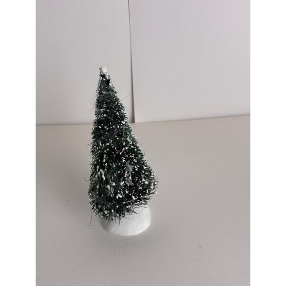 Dept. 56 Christmas Tree Village Bottle Brush 5 Trees Rounded Triangular Shaped - Picture 6 of 9